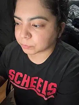 Stripchat Free Porn Cam of kimmiakiss22