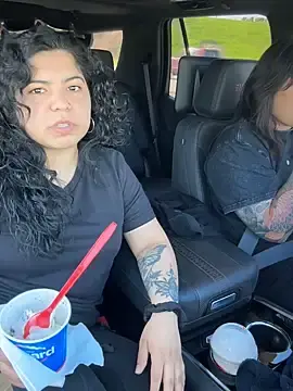 Stripchat Adult Webcams of kimmiakiss22