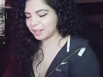 Stripchat Sex Cam of kimmiakiss22