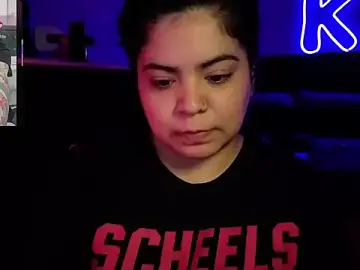 Stripchat Watch Live Sex Cams of kimmiakiss22