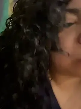 Stripchat Free Live Porn of kimmiakiss22