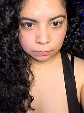 Stripchat Nude Webcam of kimmiakiss22
