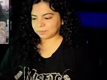 Stripchat Adult Webcams of kimmiakiss22