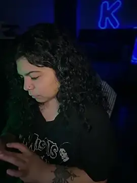 Stripchat Watch Live Sex Cams of kimmiakiss22