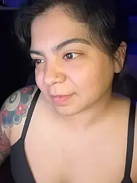 Stripchat Watch Live Sex Cams of kimmiakiss22