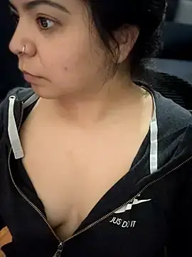 Stripchat Adult Webcam of kimmiakiss22