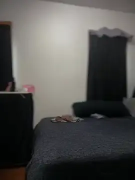 Stripchat Free Live Porn of kimmiakiss22