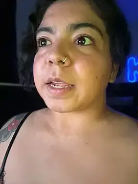 Stripchat Sex Chat of kimmiakiss22