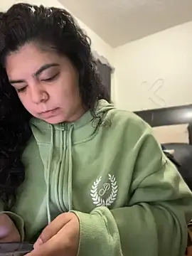 Stripchat Sex Cam of kimmiakiss22