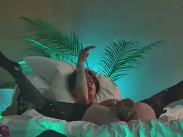 Stripchat Sex Cam of Amanda_River