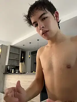 Stripchat Adult Webcam of Blum_icee