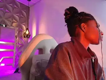 Stripchat Best live sex cam show of Queen_perla_