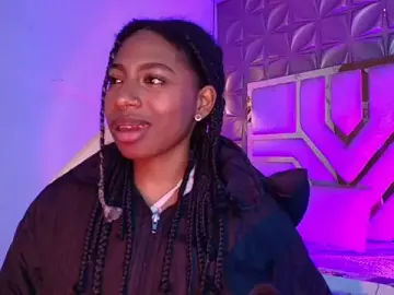 Stripchat Nude Webcam of Queen_perla_