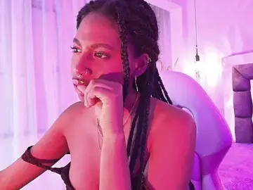 Stripchat Free Live Porn of Queen_perla_