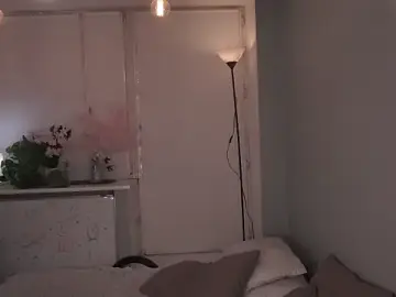 Stripchat Free Porn Cam of RenaeConnerley