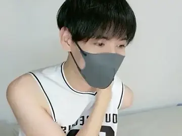 Stripchat Live Sex Cam of itsme_LEON