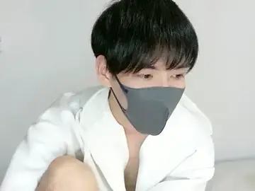 Stripchat Live Sex Cam of itsme_LEON