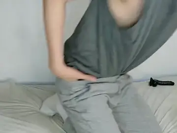 Stripchat Free Live Porn of itsme_LEON