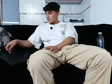 Stripchat Adult Webcam of jacques_cardiet