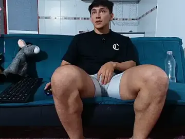 Stripchat Free Porn Cam of jacques_cardiet