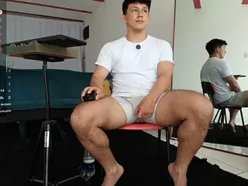 Stripchat Free Porn Cam of jacques_cardiet