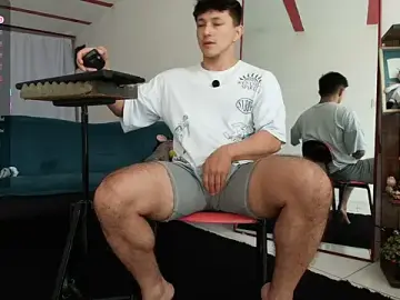 Stripchat Live Sex Cam of jacques_cardiet