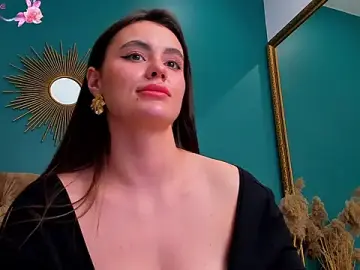 Stripchat Watch Live Sex Cams of CalyMoon