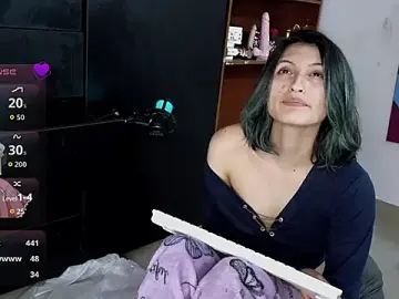 Stripchat Free Porn Cam of Camila---torres