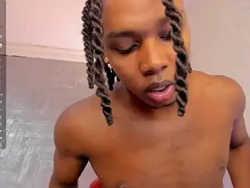 Stripchat Free Live Porn of DominicSccott