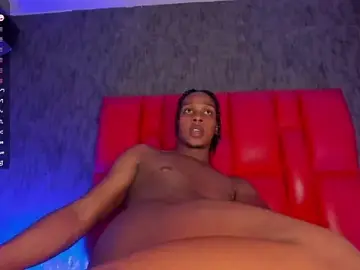 Stripchat Sex Cam of DominicSccott