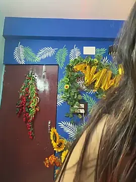 Stripchat Live Sex Cam of V-Hot-Sweti