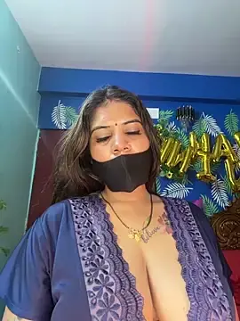 Stripchat Adult Webcam of V-Hot-Sweti