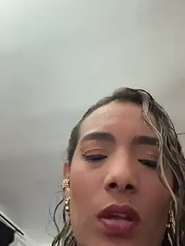 Stripchat Free Live Porn of megan_collins96