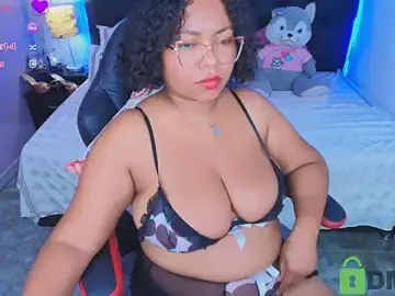 Stripchat Live Sex Cam of Italyy__boobs