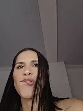 Stripchat Free Live Porn of heyshaa