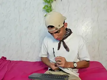 Stripchat Sex Cam of jony_honey