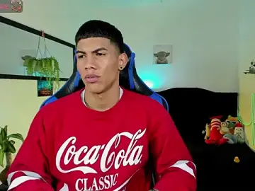 Stripchat Free Live Porn of Damian_latinxxx