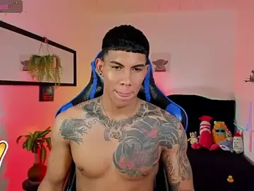 Stripchat Watch Live Sex Cams of Damian_latinxxx