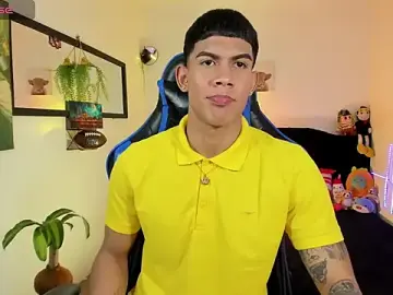 Stripchat Live Sex Cam of Damian_latinxxx