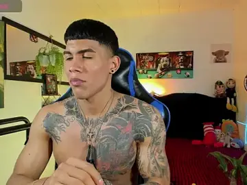 Stripchat Free Live Porn of Damian_latinxxx