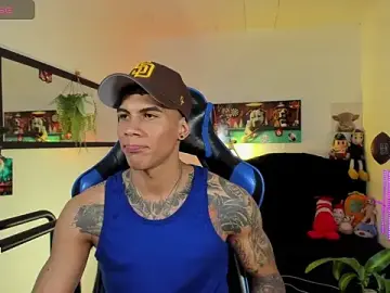 Stripchat Best Webcam of Damian_latinxxx