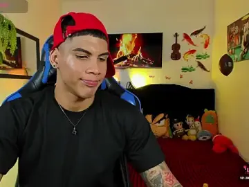 Stripchat Best Webcam of Damian_latinxxx