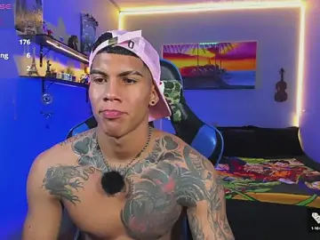 Stripchat Adult Webcam of Damian_latinxxx