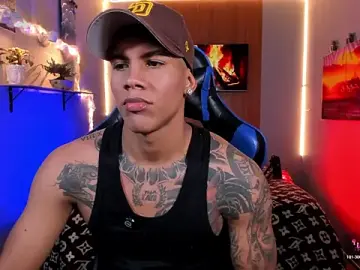 Stripchat Adult Webcam of Damian_latinxxx