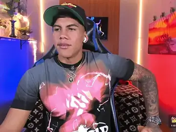 Stripchat Best Webcam of Damian_latinxxx
