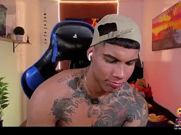 Stripchat Best Webcam of Damian_latinxxx
