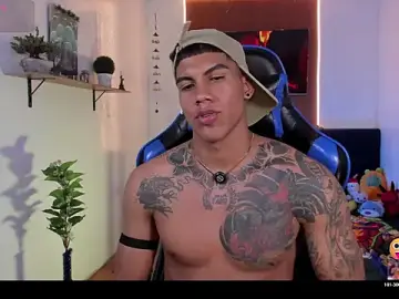 Stripchat Adult Video Chat of Damian_latinxxx