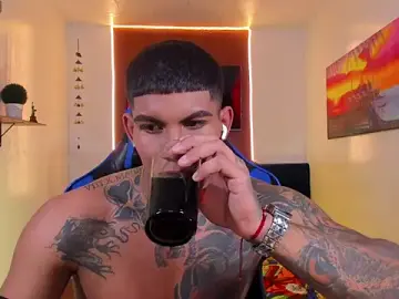 Stripchat Adult Webcam of Damian_latinxxx