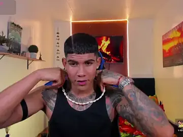 Stripchat Live Sex of Damian_latinxxx