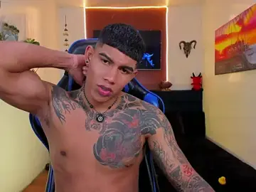 Stripchat Adult Webcam of Damian_latinxxx